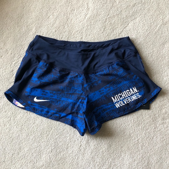NEW Nike Women’s Dri-Fit Michigan Wolverines Running Shorts - Picture 2 of 6